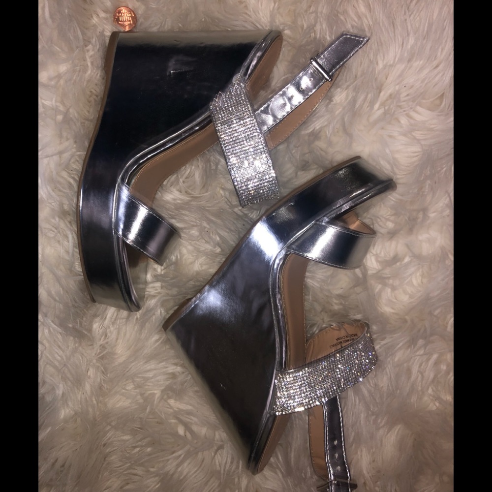 Rhinestone heels new
